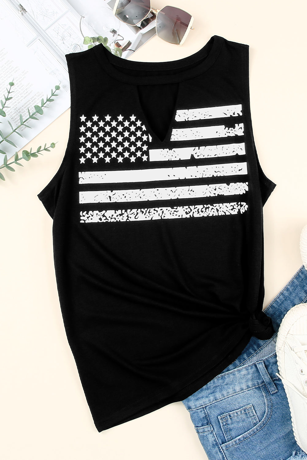 Green Casual Keyhole Neck Flag Print Tank Top