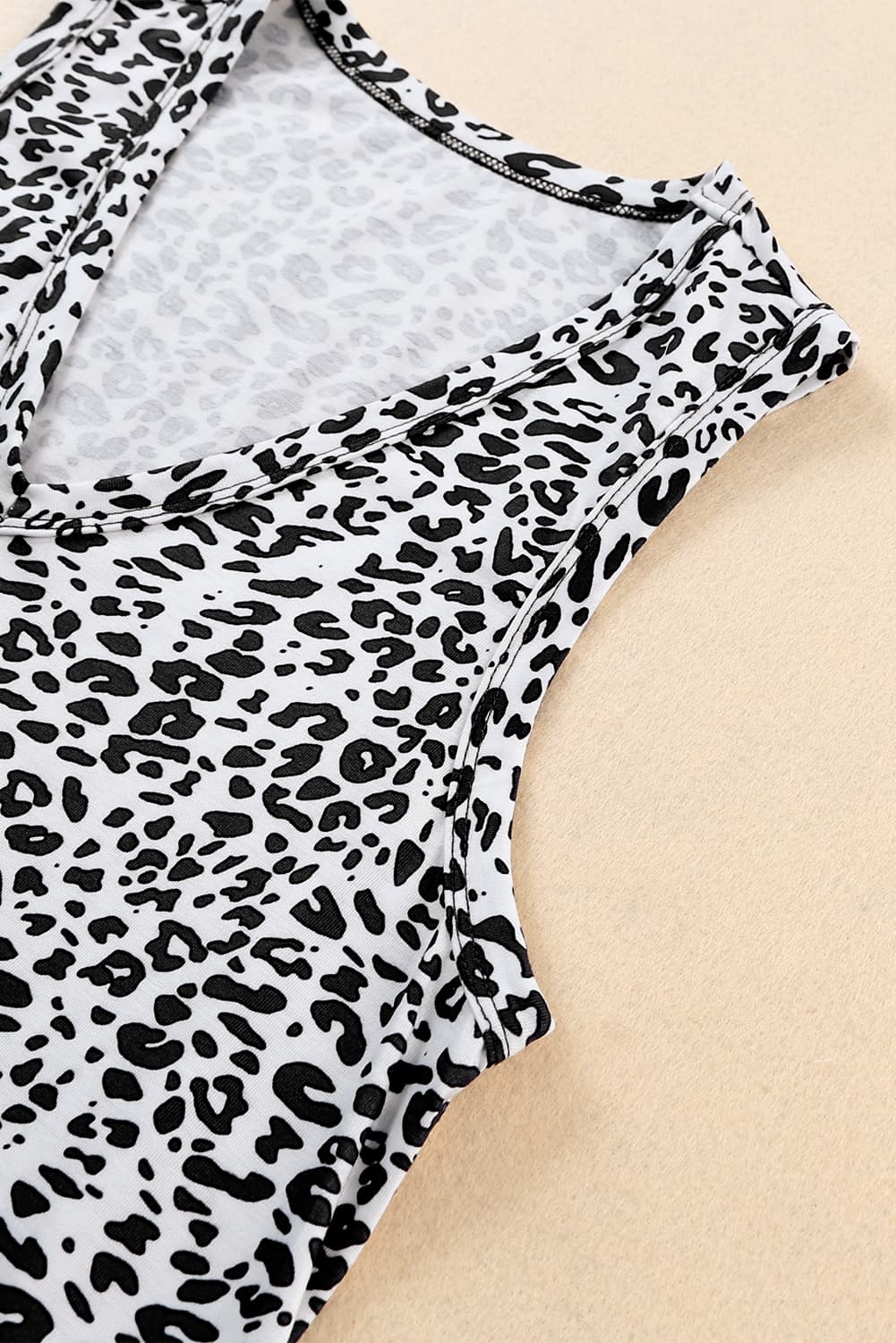 White Cheetah V Neck Casual Tank Top